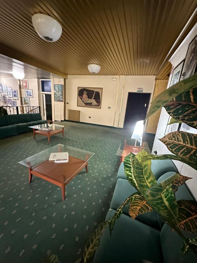 Hotel Atena 시로마리나 외부 사진