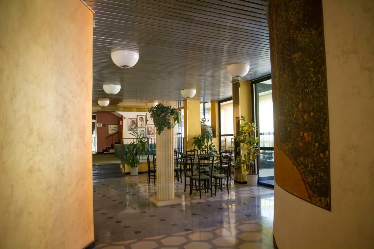 Hotel Atena 시로마리나 외부 사진
