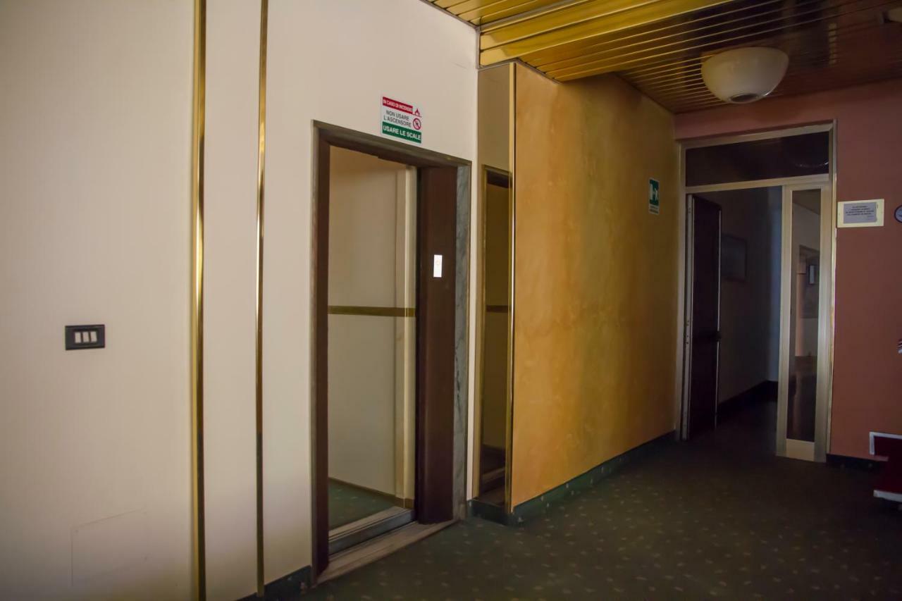 Hotel Atena 시로마리나 외부 사진